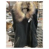 Womenï¿½s L coat