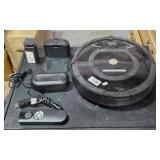 iRobot Romba 800 w/ Charger, Manual, Remote