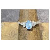 Gold 10k Ring w/ Stone  tw 1.6g  sz 7 Blue Stone