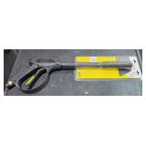 Pressure washer spray gun