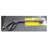 Pressure washer spray gun