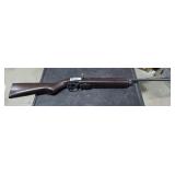 CO2 Crosman Air Rifle   Never Used  Model 1077