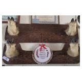 Hoof mount wall hanger