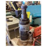 Hydraulic jack