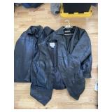 Menï¿½s leather jackets and vest