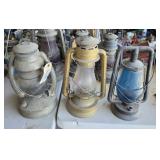 3 vintage fuel lanterns. Glass intact 3x$