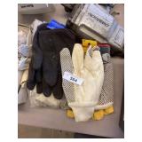 Gardening gloves