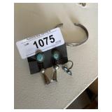 Turquoise earring, and ring with bracelet