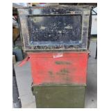 3 lots 1 ammo can 3x$High bidder Will be 3