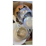 Kitchen bowls, ice bucket,