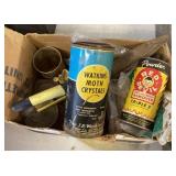 Assorted yard items, clothes pins, garden s