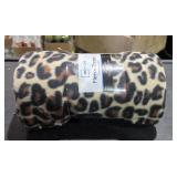 Leopard Print Fleece Throw 50" x 60"