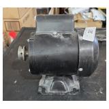 Nice motor w/belt pulley