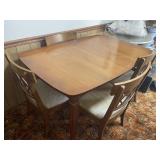 29ï¿½ x 54 1/2ï¿½ x 33 1/2ï¿½ Dinning Table W/ Chairs