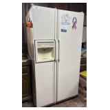 Hotpoint Side By Side Freezer/Refrigerator 68