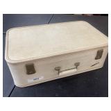 (F) Large Lady Baltimore Suit Case Vintage