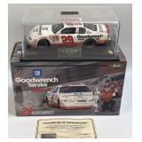 REVELL COLLECTION #101759: Kevin Harvick 1/24