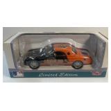 Die Cast Ford Thunderbird 1:24 Scale as Pictured