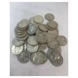 (1) Full Roll of Washington Quarters Mixed Dates