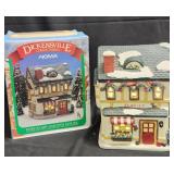 Dickensville Collectibles Porcelain Lighted