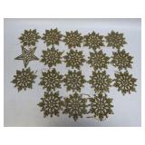 18 Snowflake Ornaments As Pictured