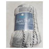 Comfort Bay Super Soft Throw Unopened