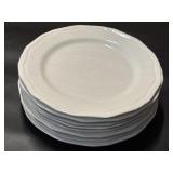 8) Porcelana Serve & Style Dinner Plates