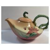 Hull Pottery Woodland teapot, sometimes referred