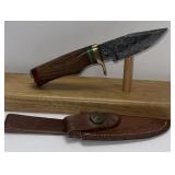 6ï¿½ Fixed Blade Damascus Style Knife With High