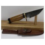 6ï¿½ Fixed Blade Damascus Style Knife With High