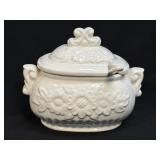 (B) Vintage White Ceramic Small Daisy Soup Tureen