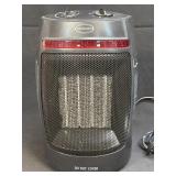 (B) Feature Comforts Compact Ceramic Electric