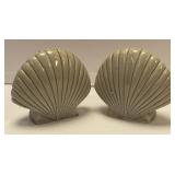 (B) Salt & Pepper Shaker Set as Pictured