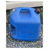 5 Gallon Kerosene Can full of Kerosene Oil