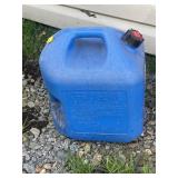 5 Gallon Kerosene Can full of Kerosene Oil