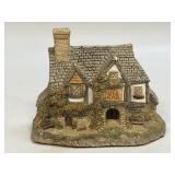 (C) David Winter Cottages ï¿½Hogs Head Beer Houseï¿½