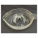 (K) Vintage Clear Glass Citrus Reamer Juicer