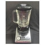 (L) Cuisinart Powerblend 600 Deluxe Chrome