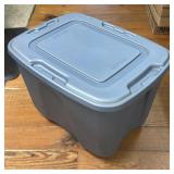 (FL) Homz Storage Container With Lid