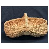 (M) Woven Wicker Raton Buttocks Gathering Basket