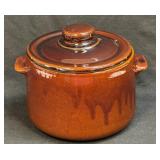 (L) West Bend Bean Pot Genuine Ceramic Brown