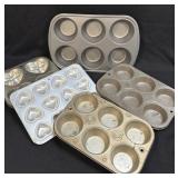 (M) 5 Assorted Baking Pans As Pictured