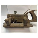 Closed Tote Tongue and Groove Plane