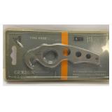 (H) Gerber Gut Hook Knife