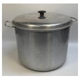 (H) Vintage MIRRO 22 Quart or 5 Gallon 2 QT