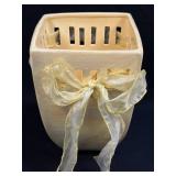 (L) Ceramic Basket Planter With Ribbon 8.5ï¿½