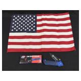 (J) 16.5ï¿½ X 11.5ï¿½ American Flag and Frost Cutlery