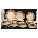 (I) 28 Pieces of Windsor Vine Red By Studio Nova