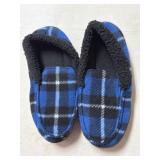 (D) Boys Cuddl Duds Plaid Fleece Slippers Size