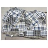 (M) 2 Eddie Bauer Twin Quilted Bed Spreads and